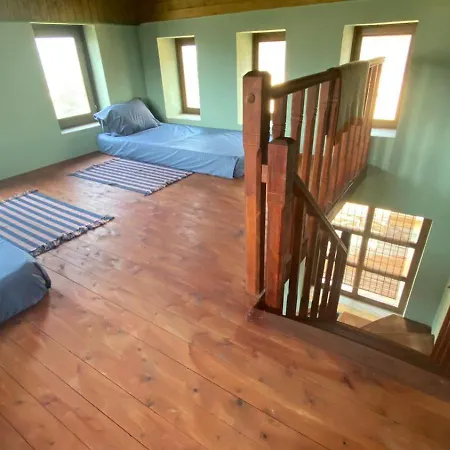 Mugs بيت ضيافة