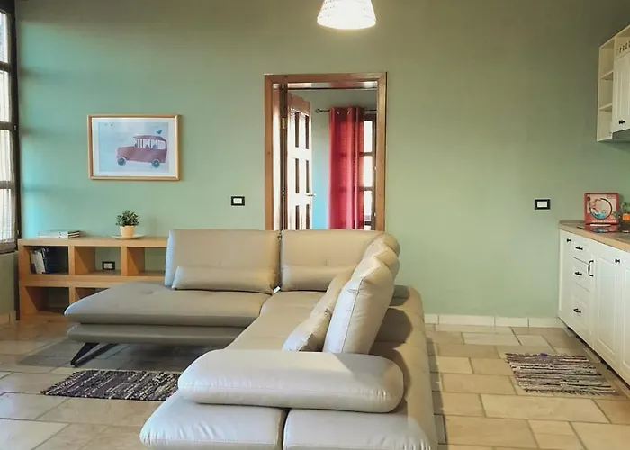 Mugs Πανσιόν 4*