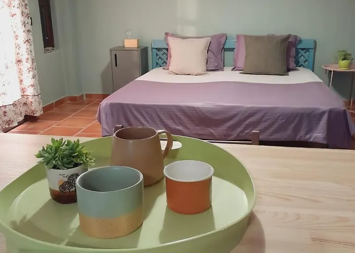 Πανσιόν Mugs 4*