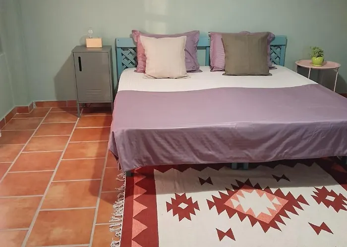 Πανσιόν Mugs Ljaknasi