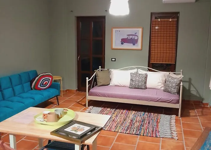 Mugs Πανσιόν 4*