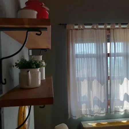 Mugs Guest house *